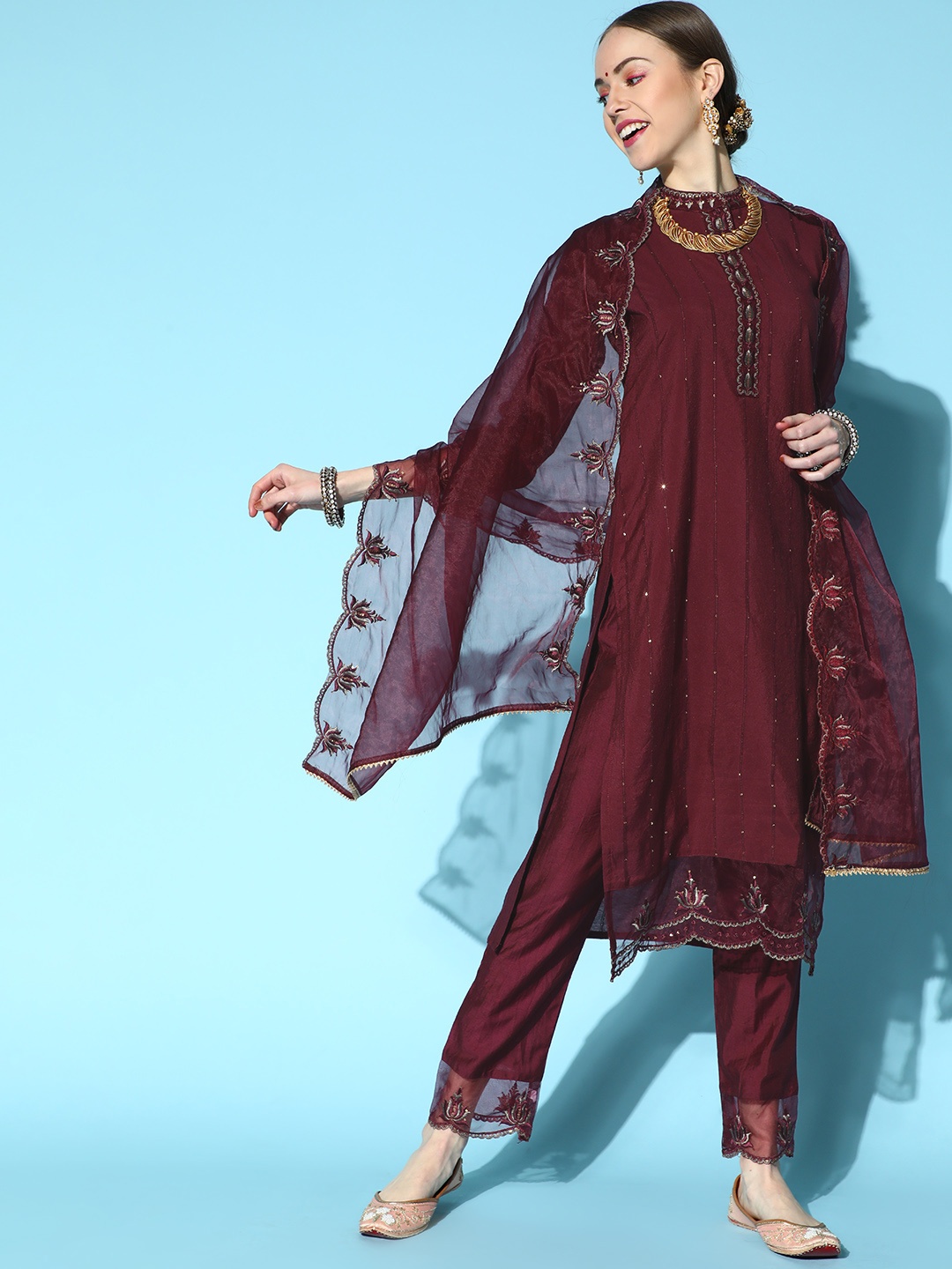 

Indo Era Maroon Tussar Silk Scalloped Edge Kurta Set