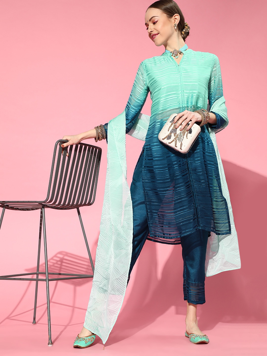 

Indo Era Solid Poly-Georgette Ombre Kurta Set, Turquoise blue