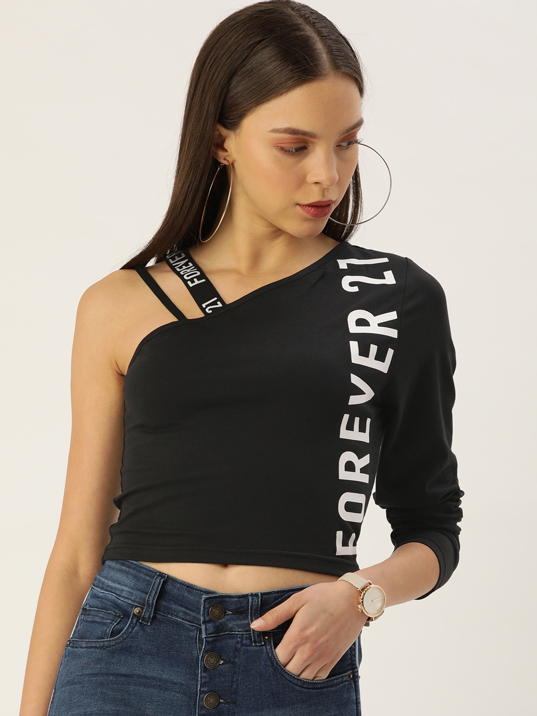 

FOREVER 21 Black Brand Logo Print One Shoulder Neck Regular Sleeves Monochrome Crop Top