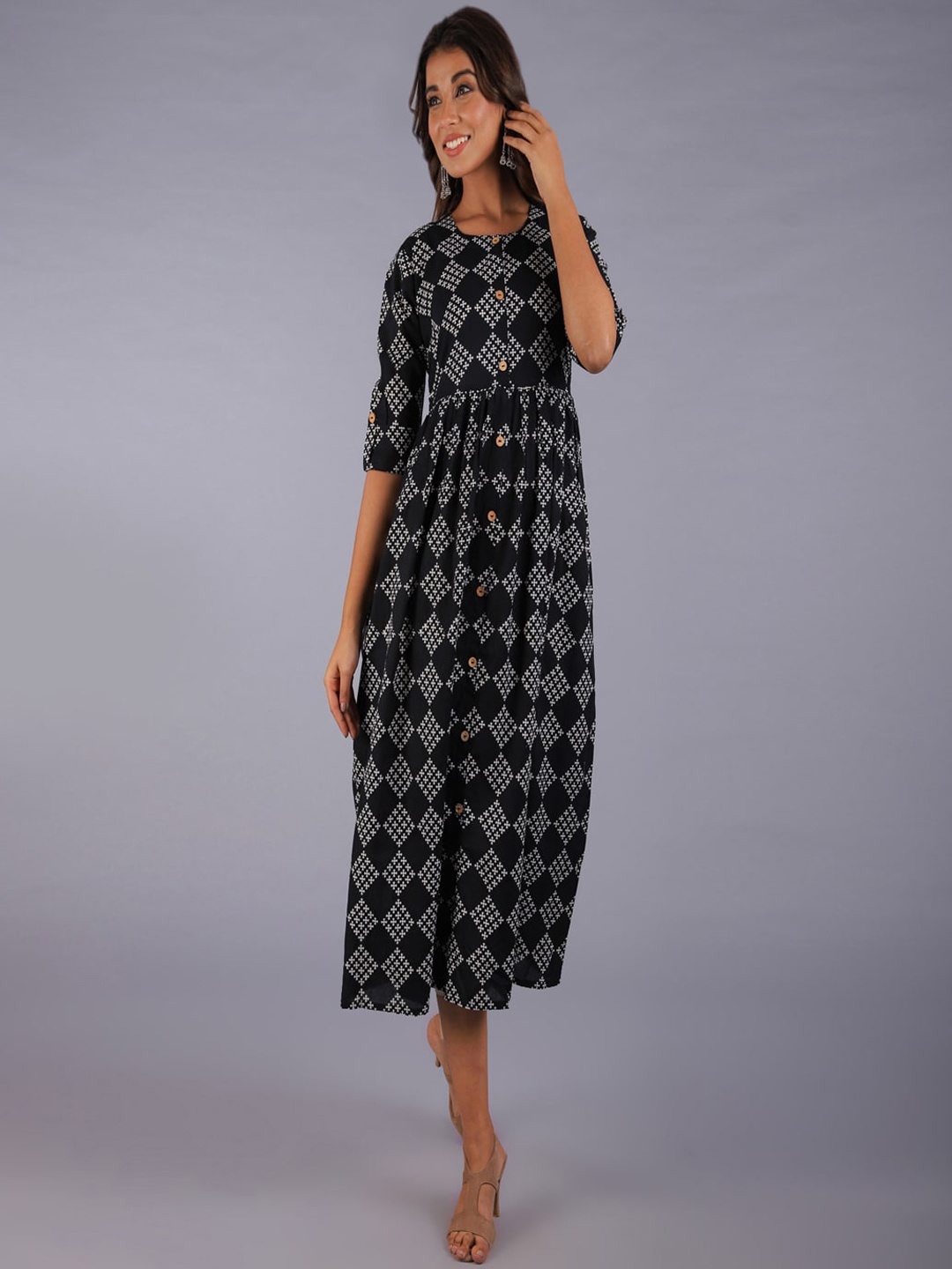 

KALINI Women Black & White Geometric Printed Kurta