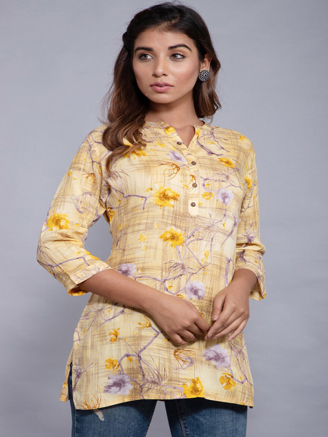 

KALINI Woman Yellow Floral Printed Kurti