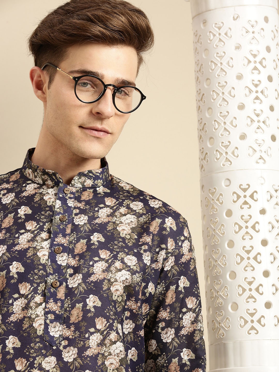 

Sanwara Men Multicoloured Floral Printed Floral Kurta, Multi