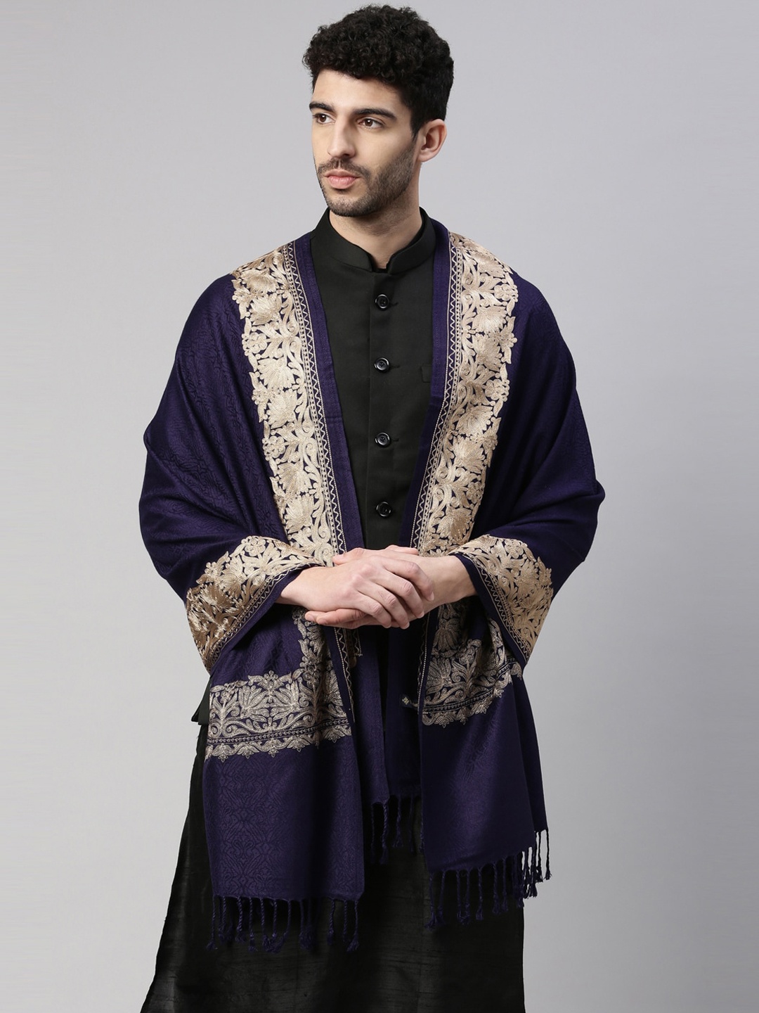 

Pashmoda Men Navy Blue Aari Embroidered Shawl