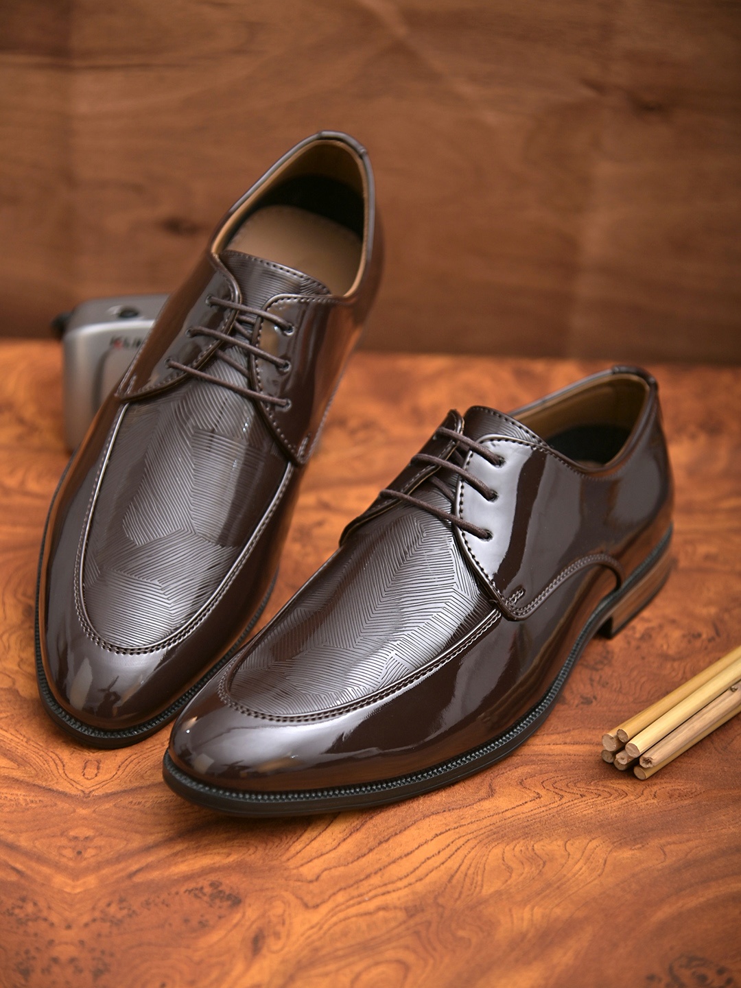 

San Frissco Men Brown Solid Formal Derbys