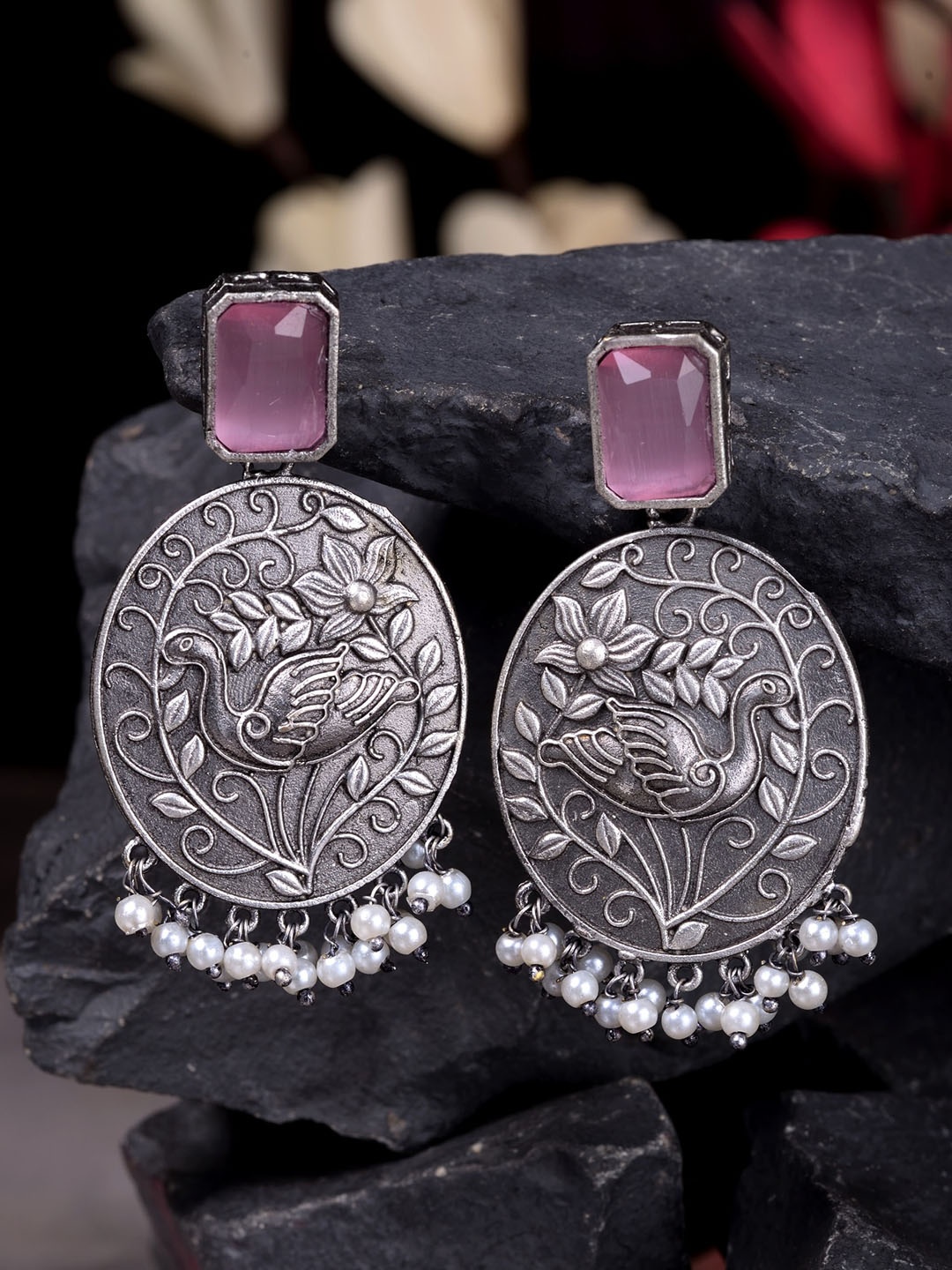 

Saraf RS Jewellery Silver-Toned & Pink Oxidised Oval Drop Earrings