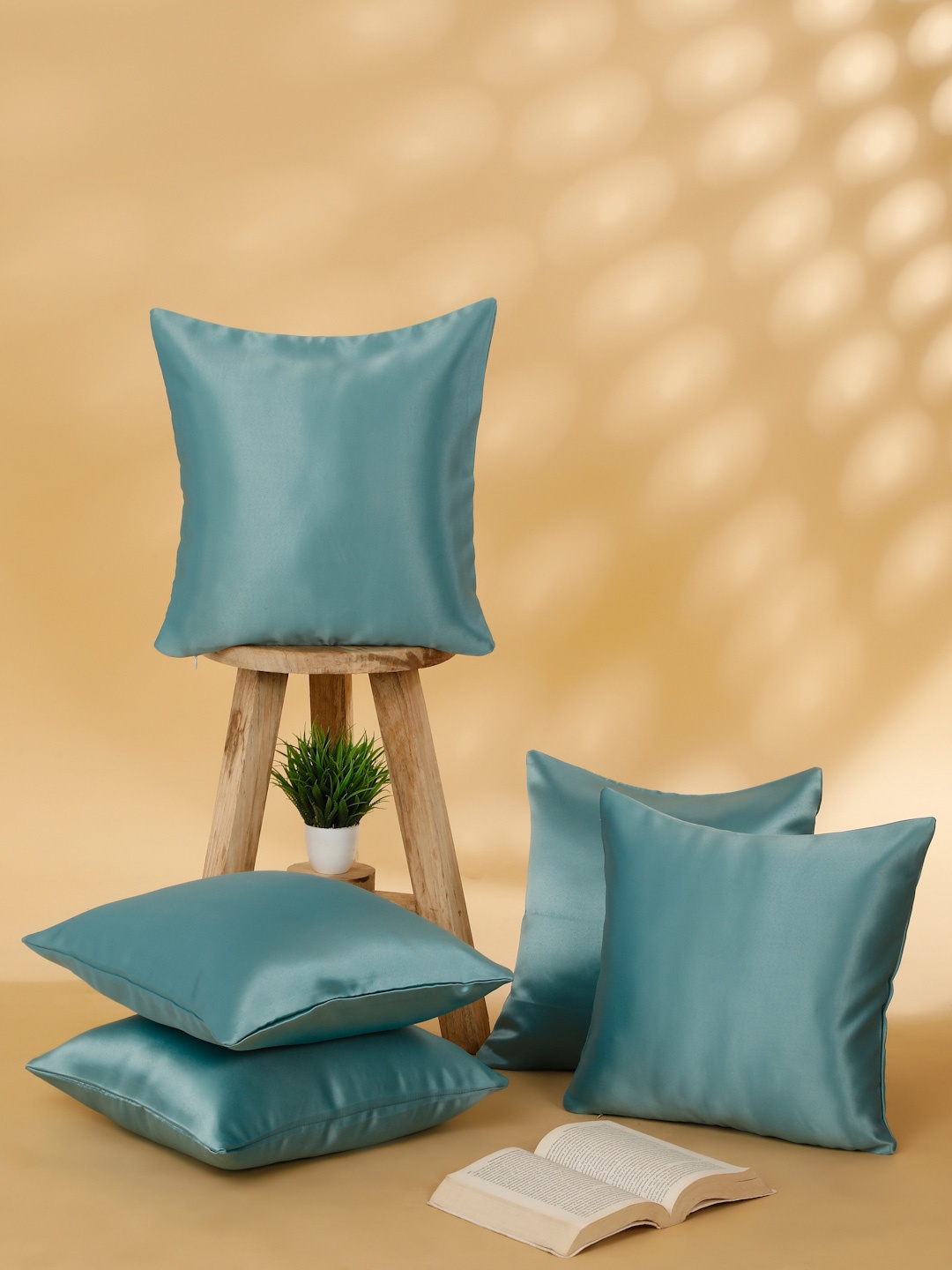 

ROSARA HOME Sea Green Set of 5 Square Cushion Covers