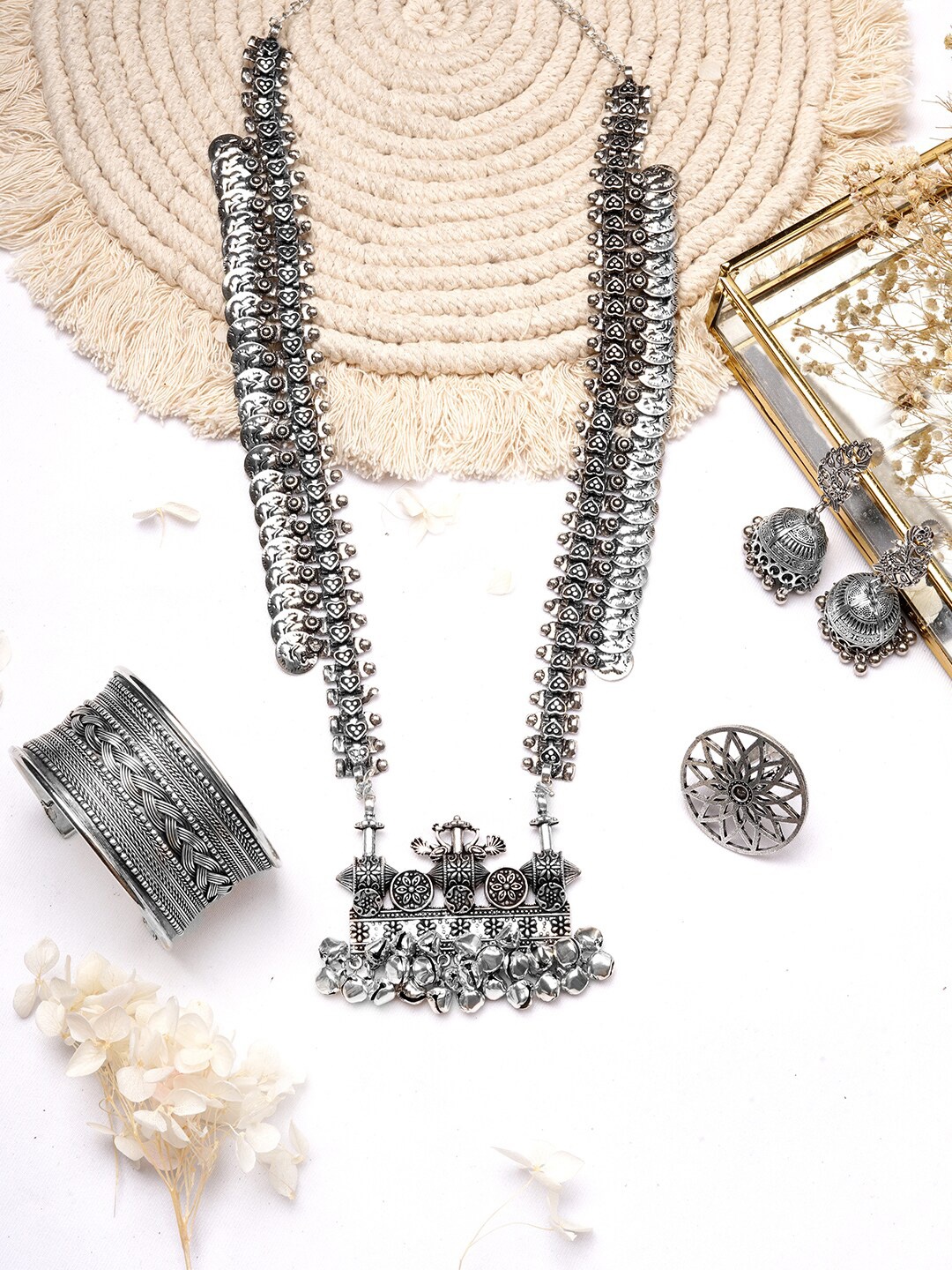 

TEEJH Silver-Toned Ghungroo Oxidised Jewellery Set