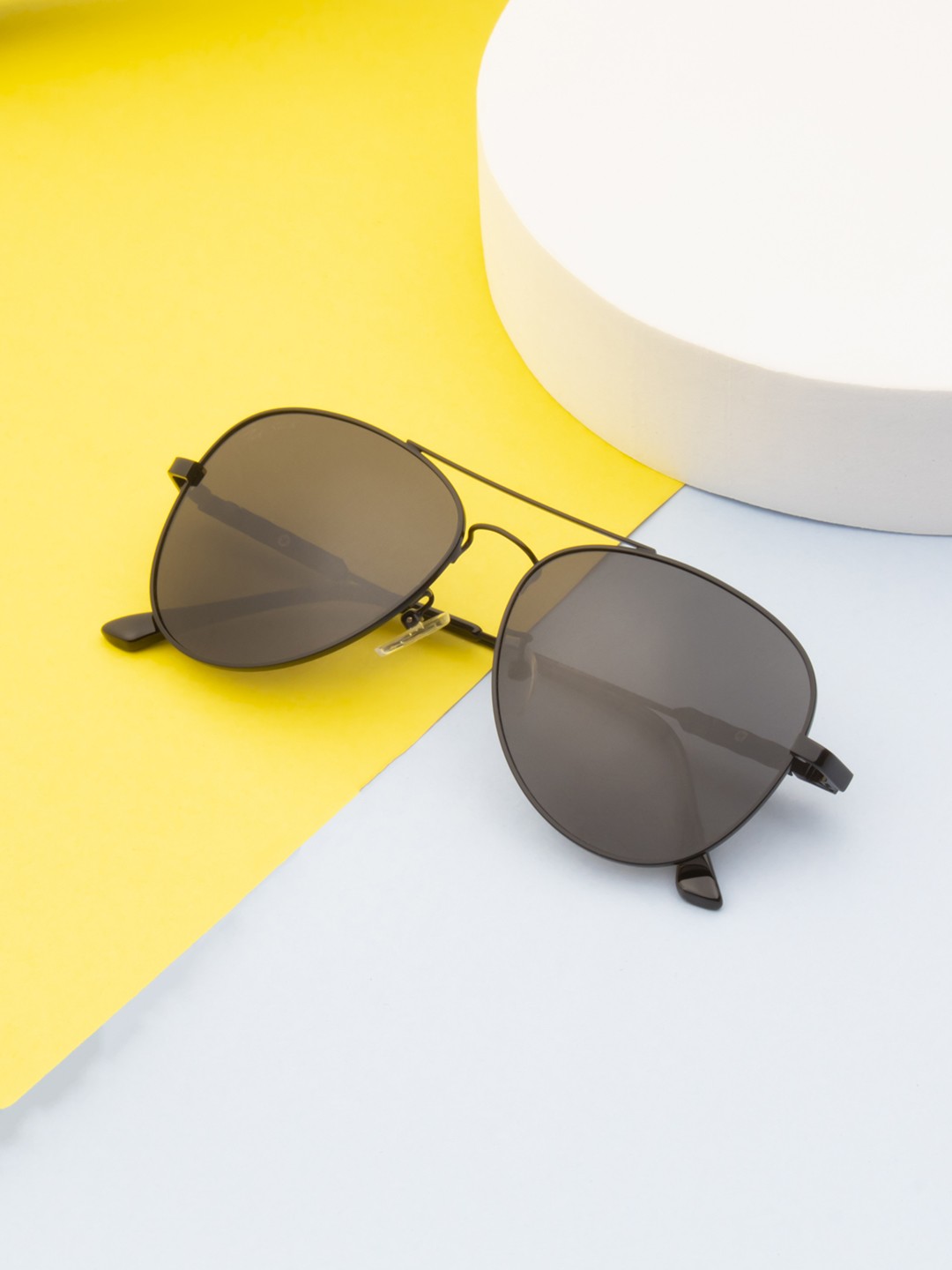 

Ted Smith Unisex Grey Lens & Black Aviator Sunglasses with Polarised Lens