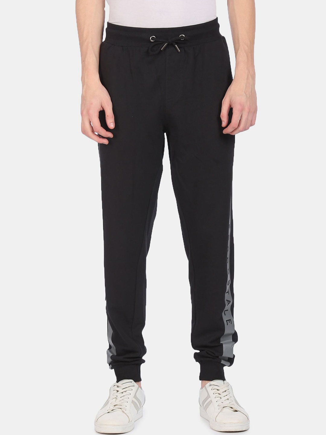 

Aeropostale Men Black Solid Straight-Fit Pure Cotton Joggers