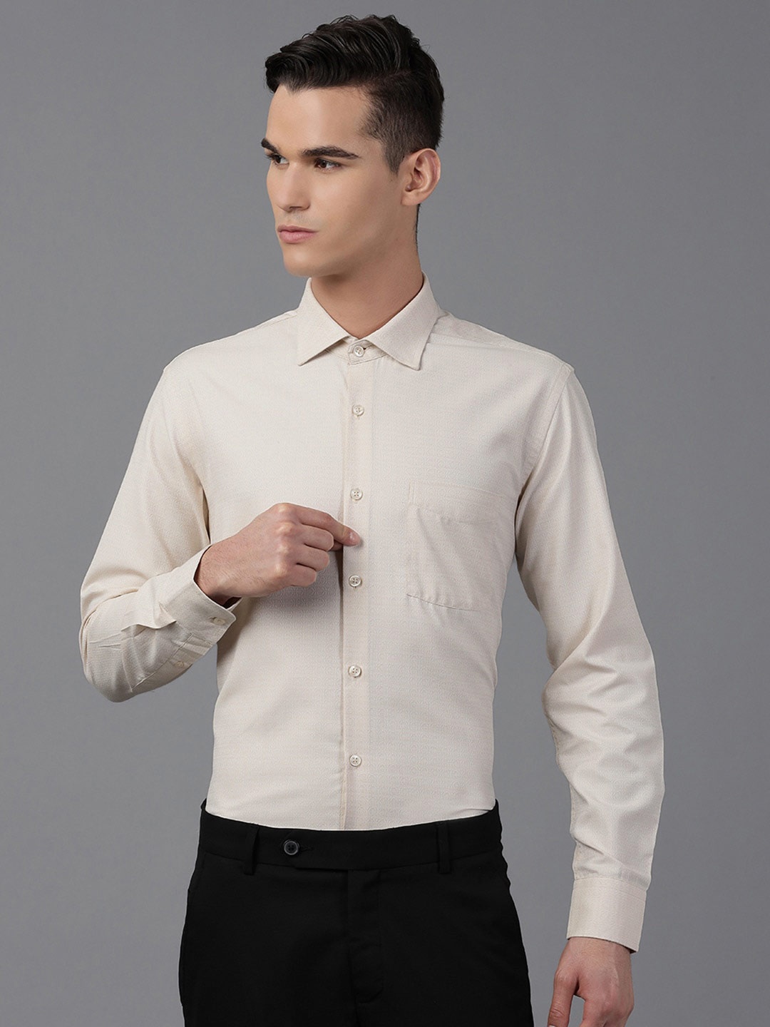 

Richlook Men Beige Formal Shirt