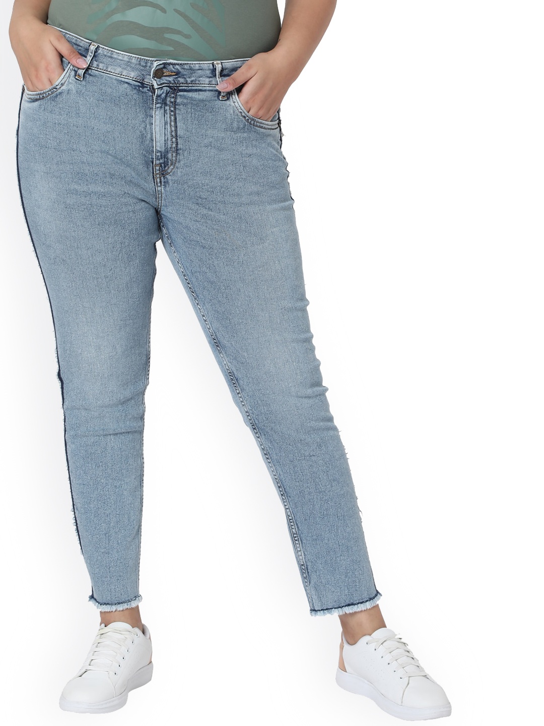 

VERO MODA CURVE Women Blue Skinny Fit Light Fade Jeans