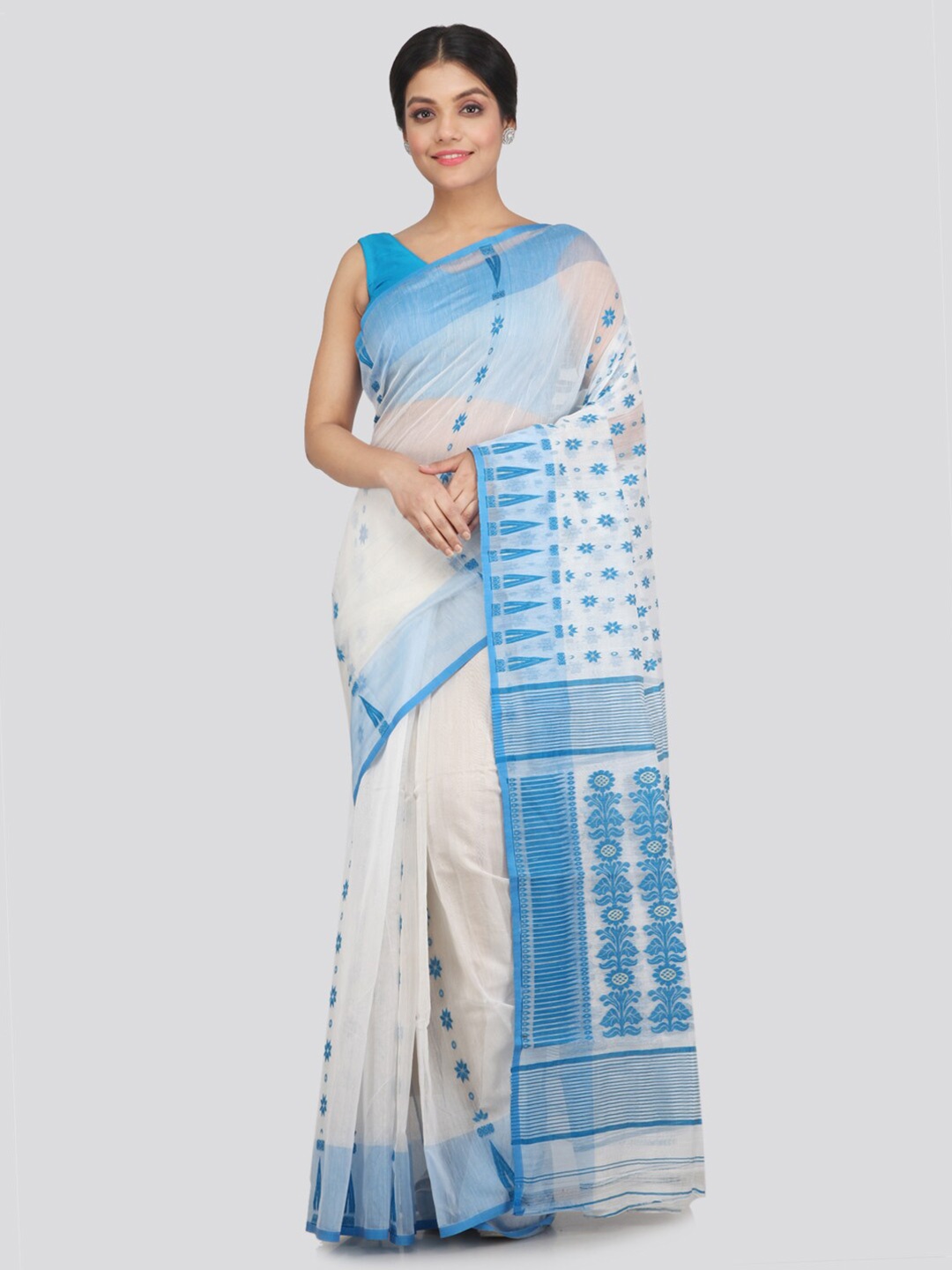 

PinkLoom White & Blue Ethnic Motifs Pure Cotton Jamdani Saree