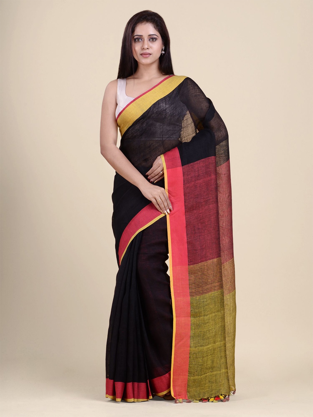

Charukriti Black & Green Pure Linen Saree