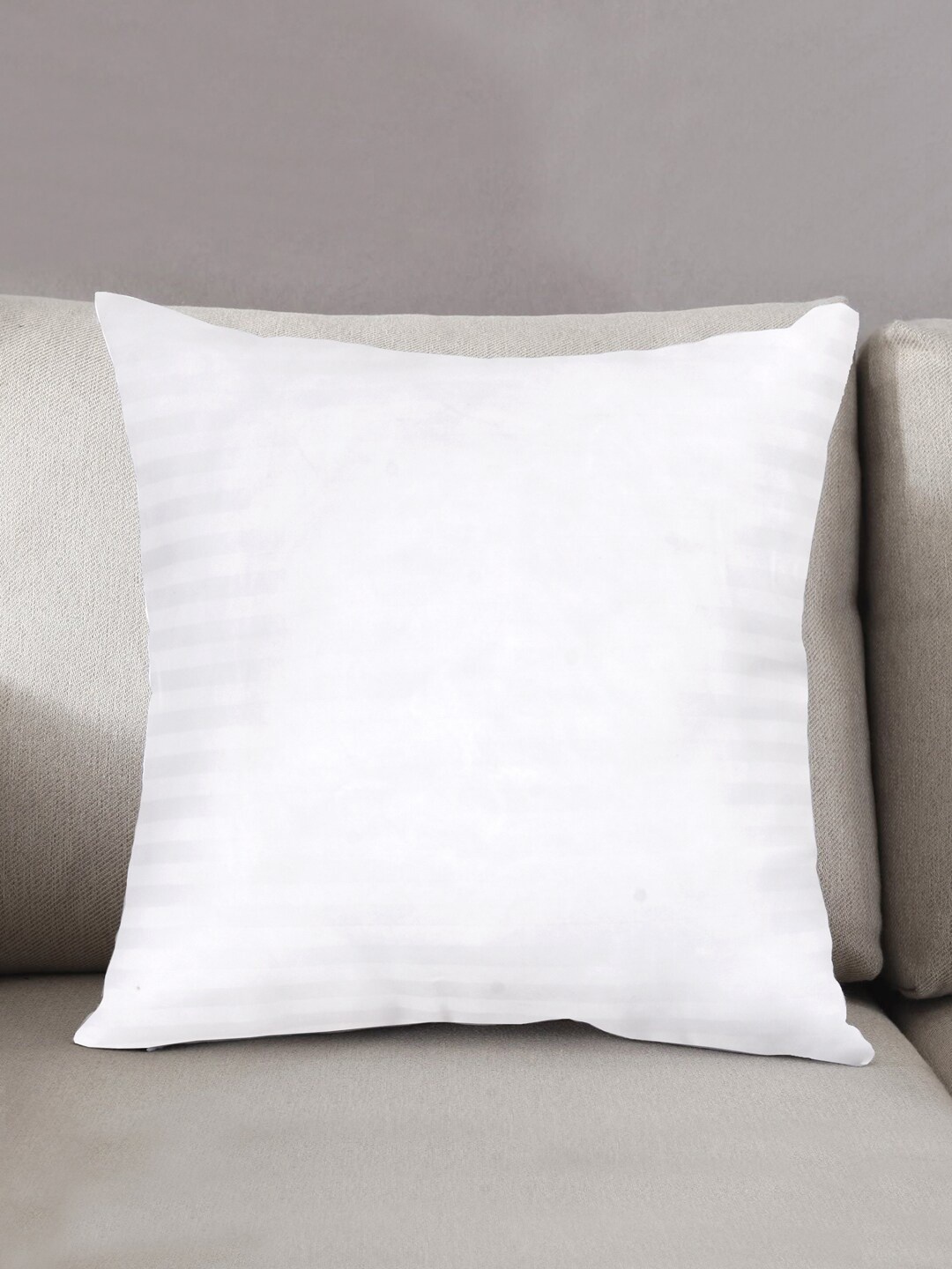 

Clasiko White Solid Square Cushion Fillers
