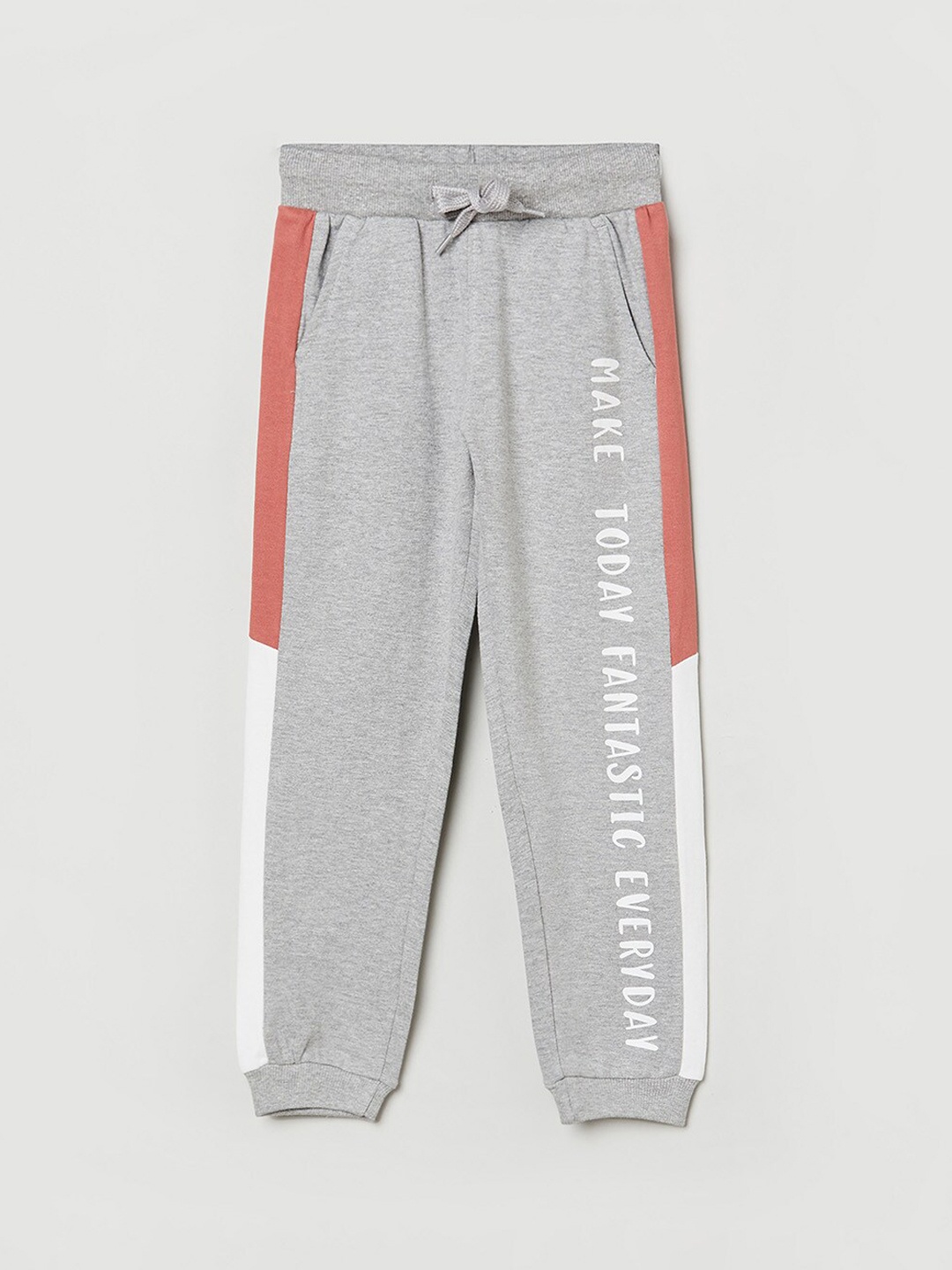 

max Girls Grey & Red Solid Pure Cotton Joggers