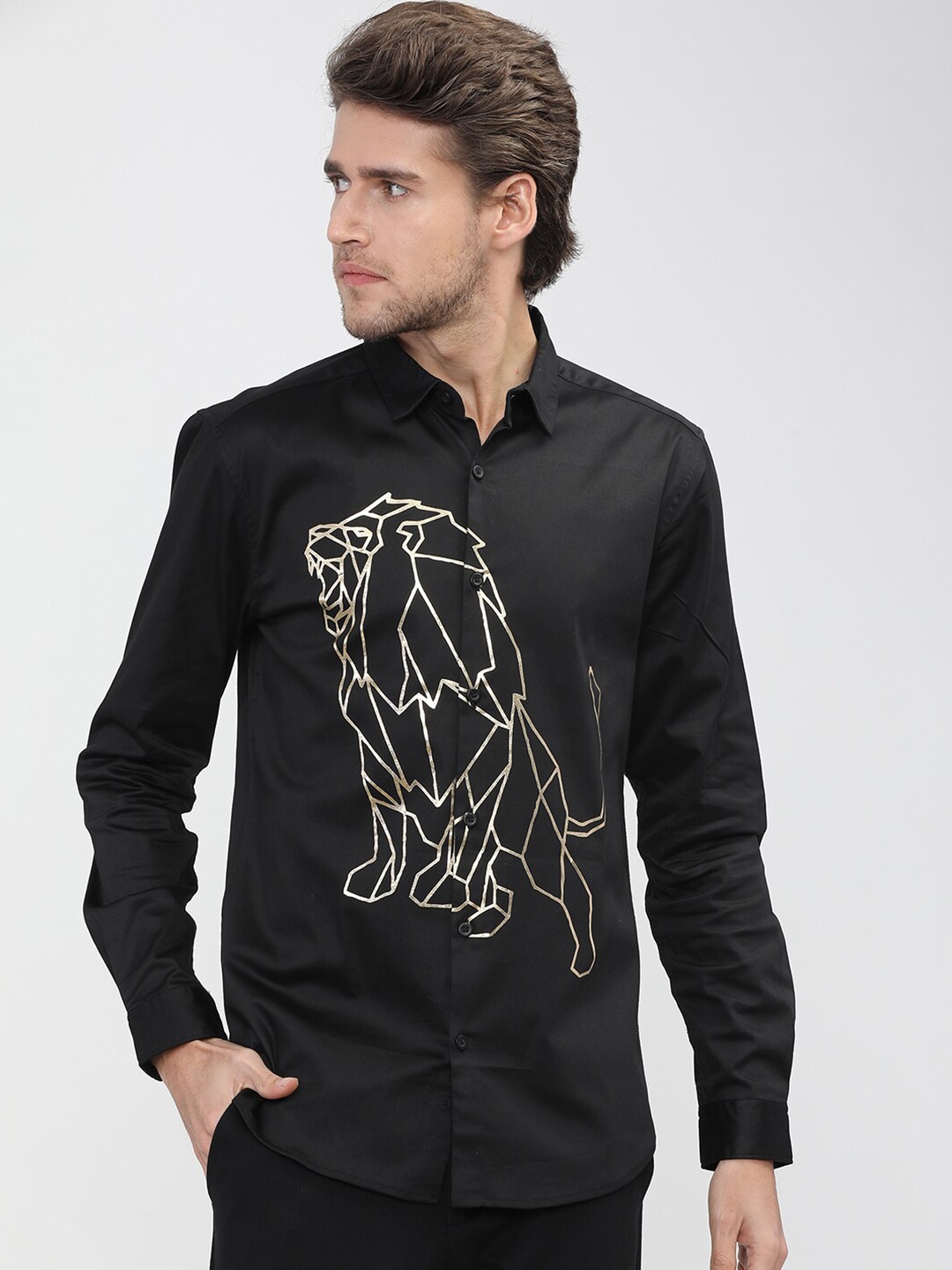 

HIGHLANDER Men Black Slim Fit Lion Printed Casual Shirt