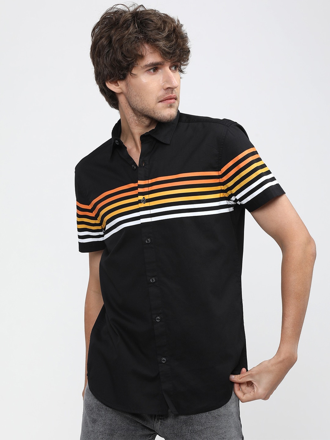 

HIGHLANDER Men Black Slim Fit Horizontal Stripes Striped Casual Shirt