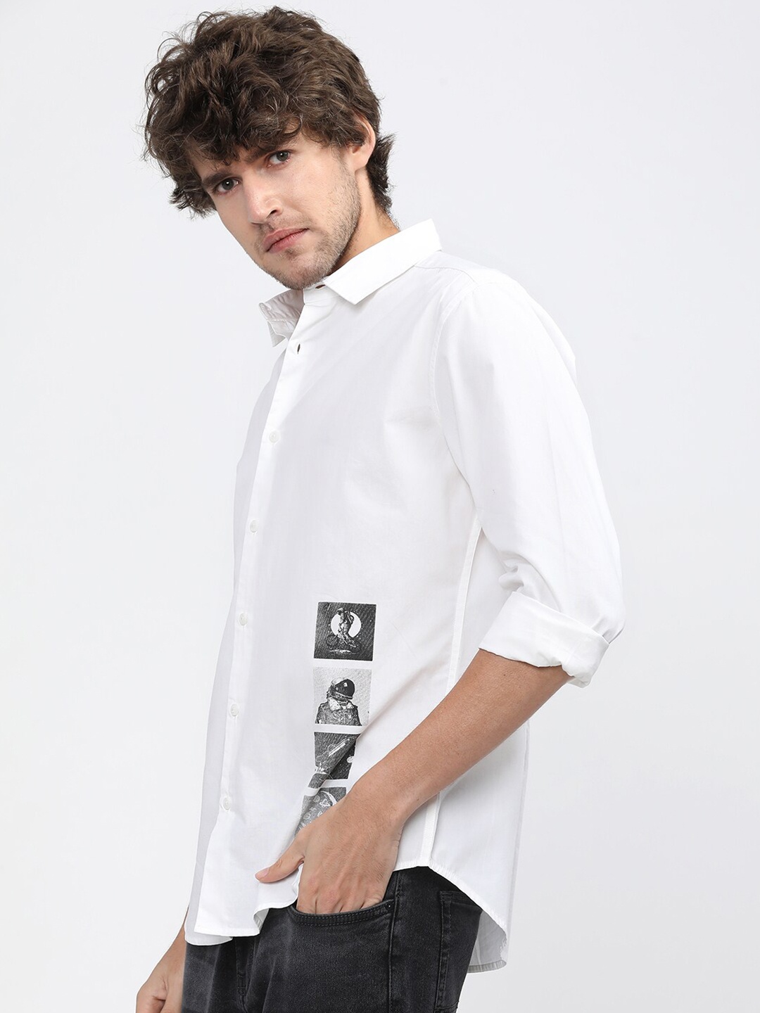 

HIGHLANDER Men White Slim Fit Printed Casual Shirt