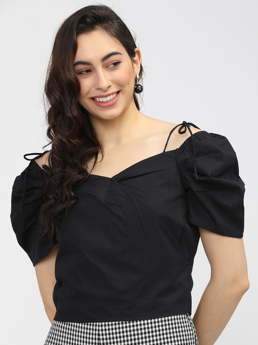 

Tokyo Talkies Black Crop Top