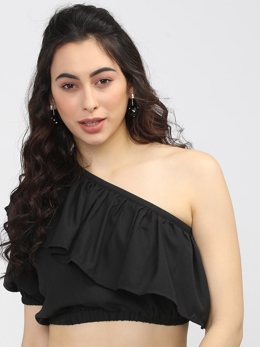 

Tokyo Talkies Women Black One Shoulder Crop Top