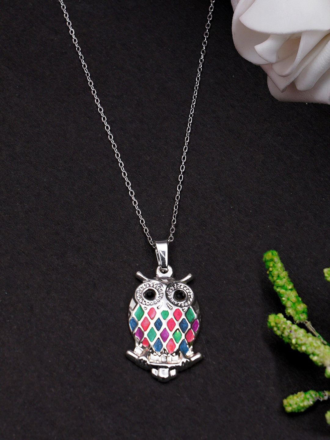 

KARATCART Silver-Toned Owl Shape Pendent with Chain