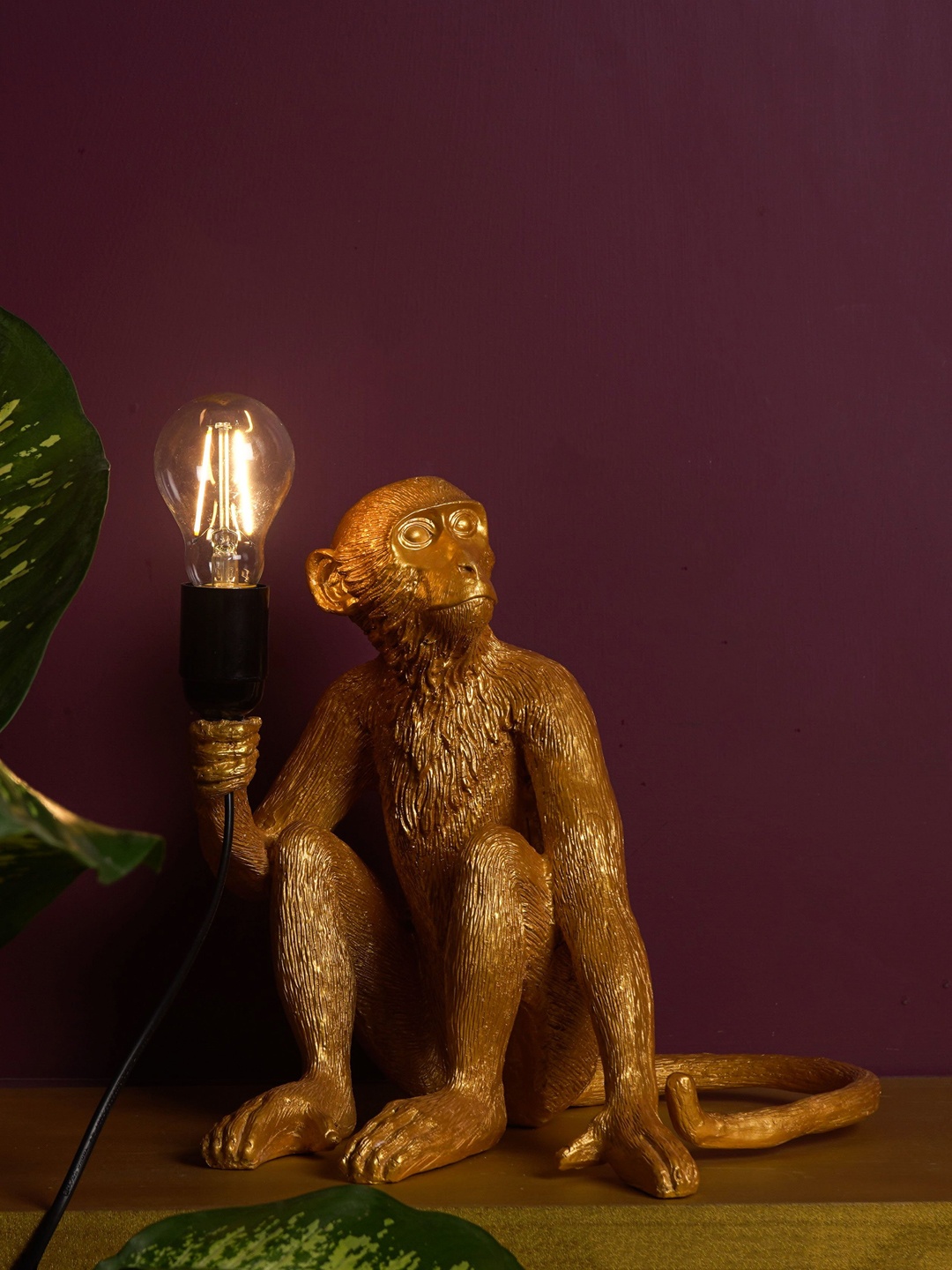 

THE ARTMENT Golden Modern Art Monkey Decorative Lamp, Gold