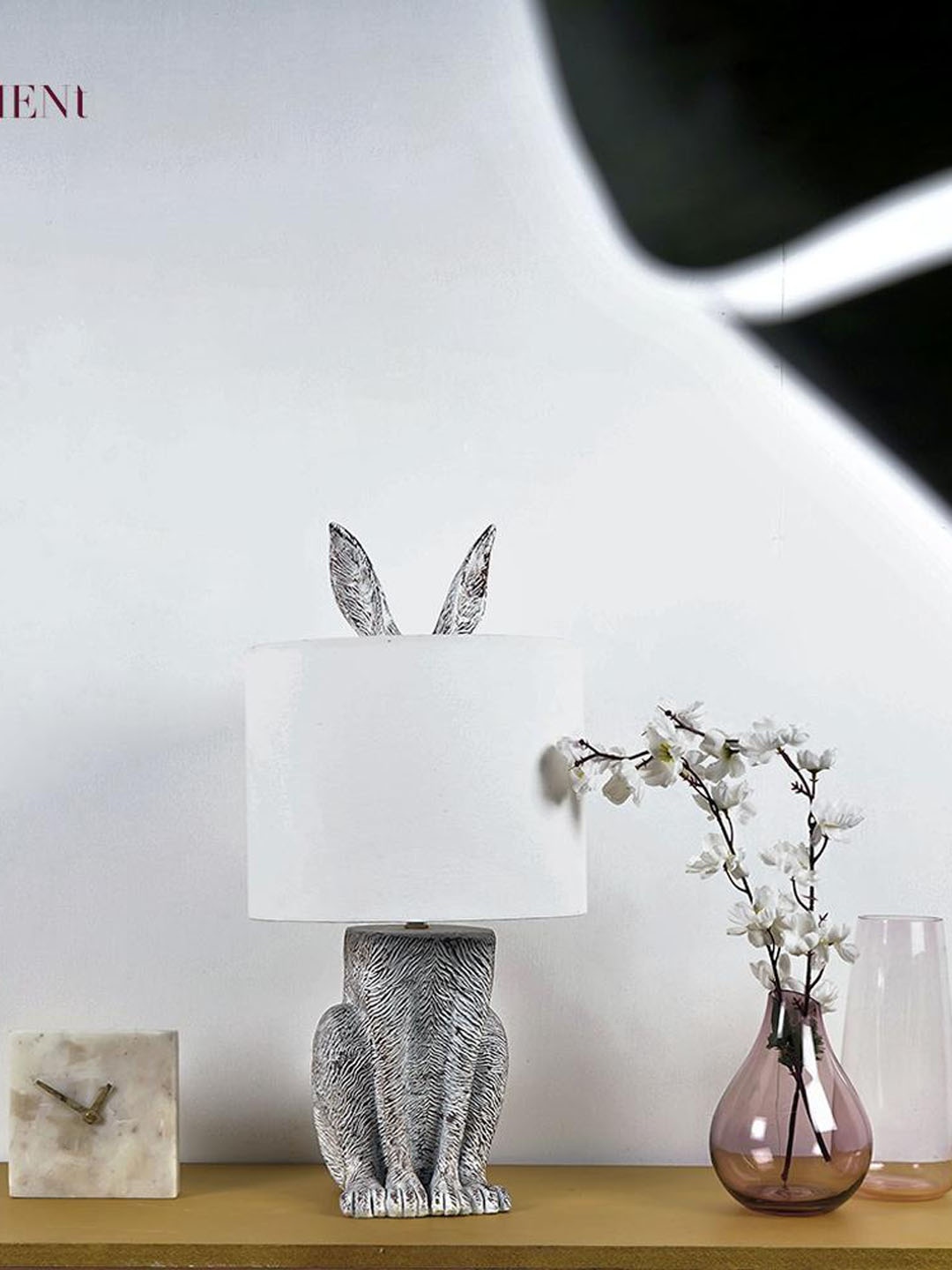

THE ARTMENT White Modern Art Rabbit Table Lamp