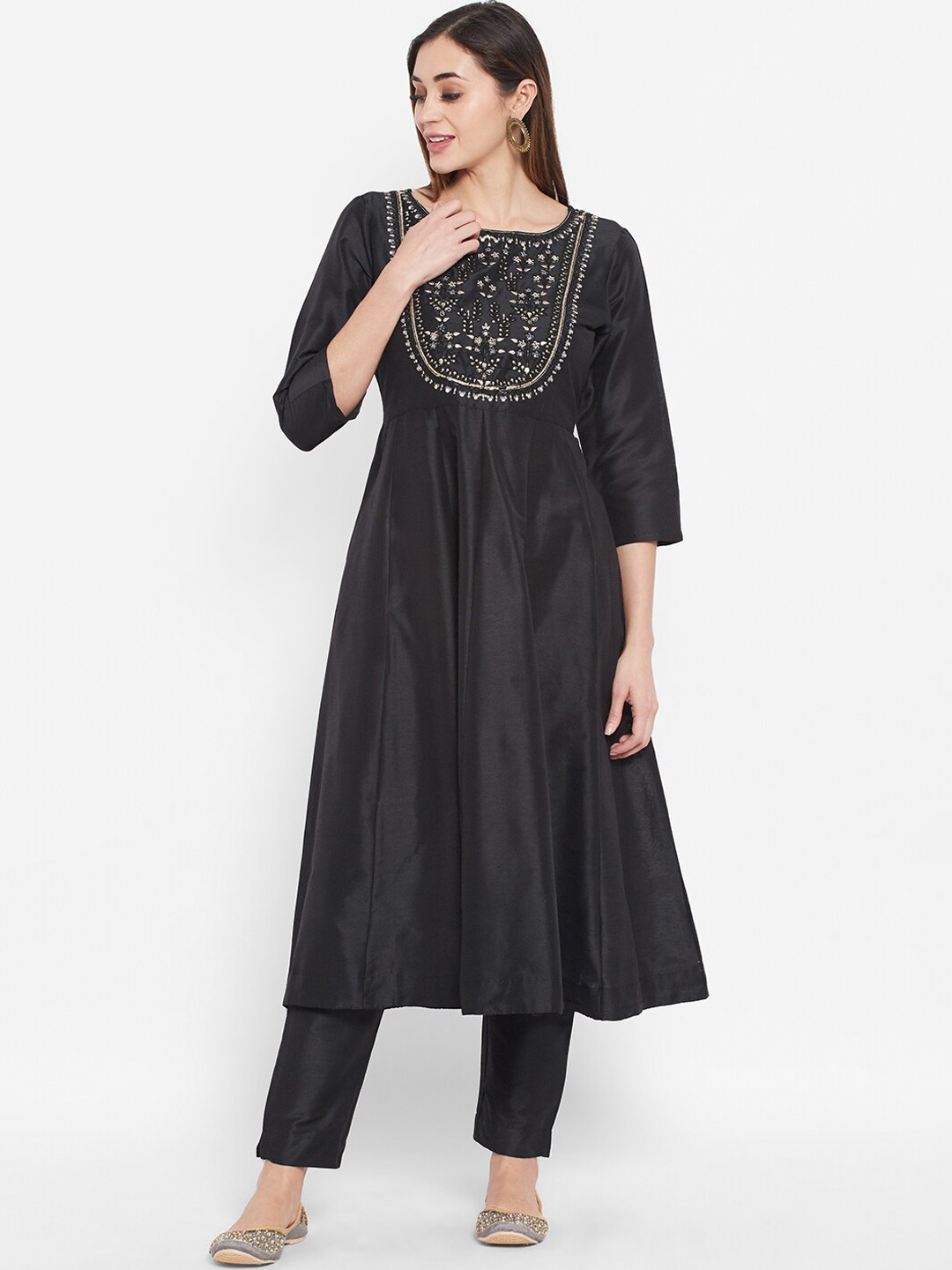 

Ramas Women Black Ethnic Motifs Chanderi Silk Kurta with Trousers