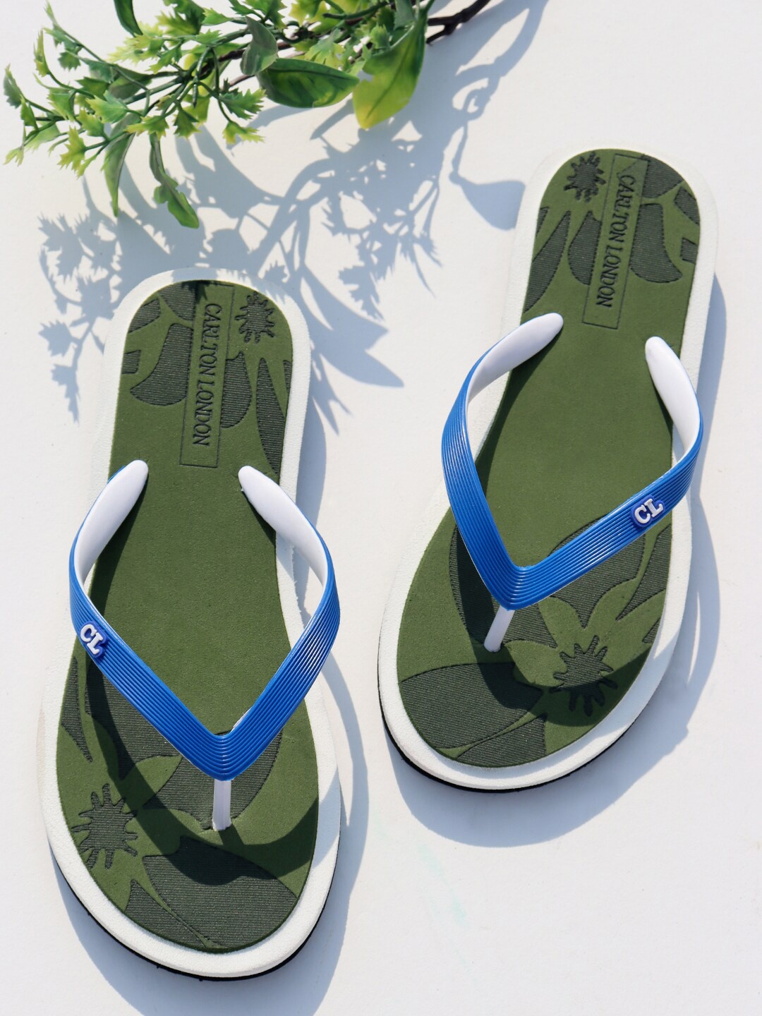 

Carlton London Women Olive Solid Thong Flip-Flops