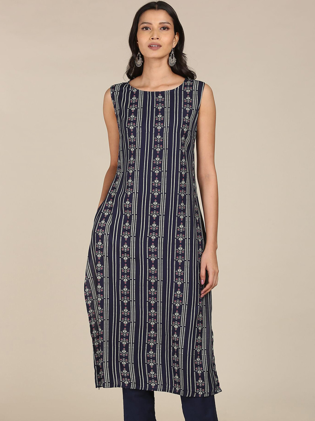 

Karigari Women Blue Geometric Kurta