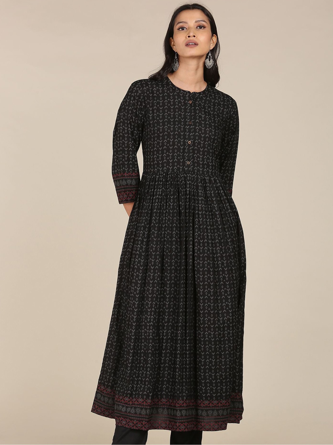 

Karigari Women Black Soft Printed Black Flared Kurta with Side Pocket