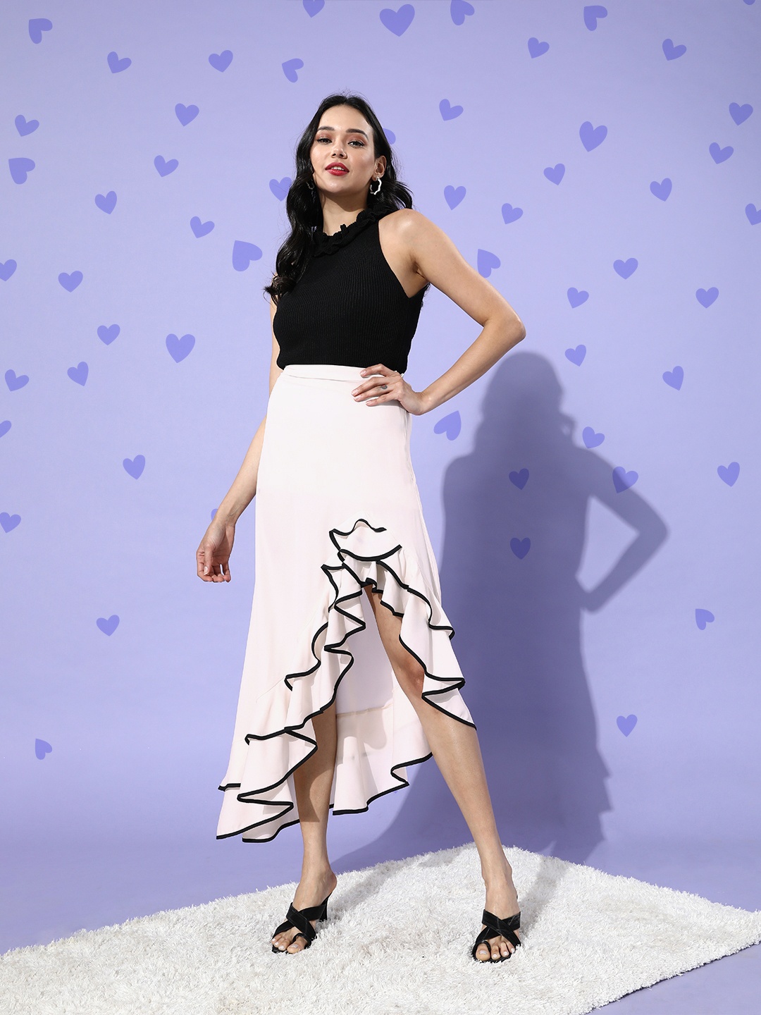 

LY2 Women Attractive Cream Self-Design Asymmetric Skirt