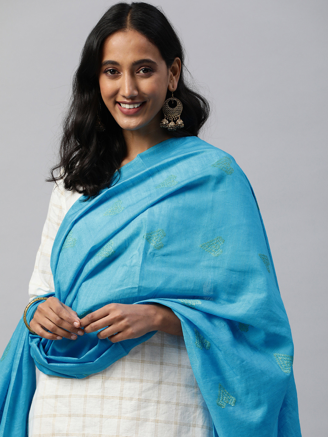 

swatika Women Blue Ethnic Motifs Bhagalpuri Handloom Silk Blend Dupatta with Thread Work