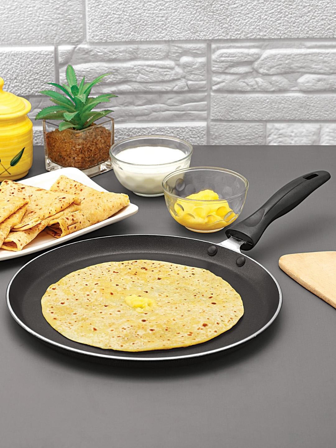 

MAGNUS Grey Solid Aluminium Non-Stick Dosa Tawa 26 cm