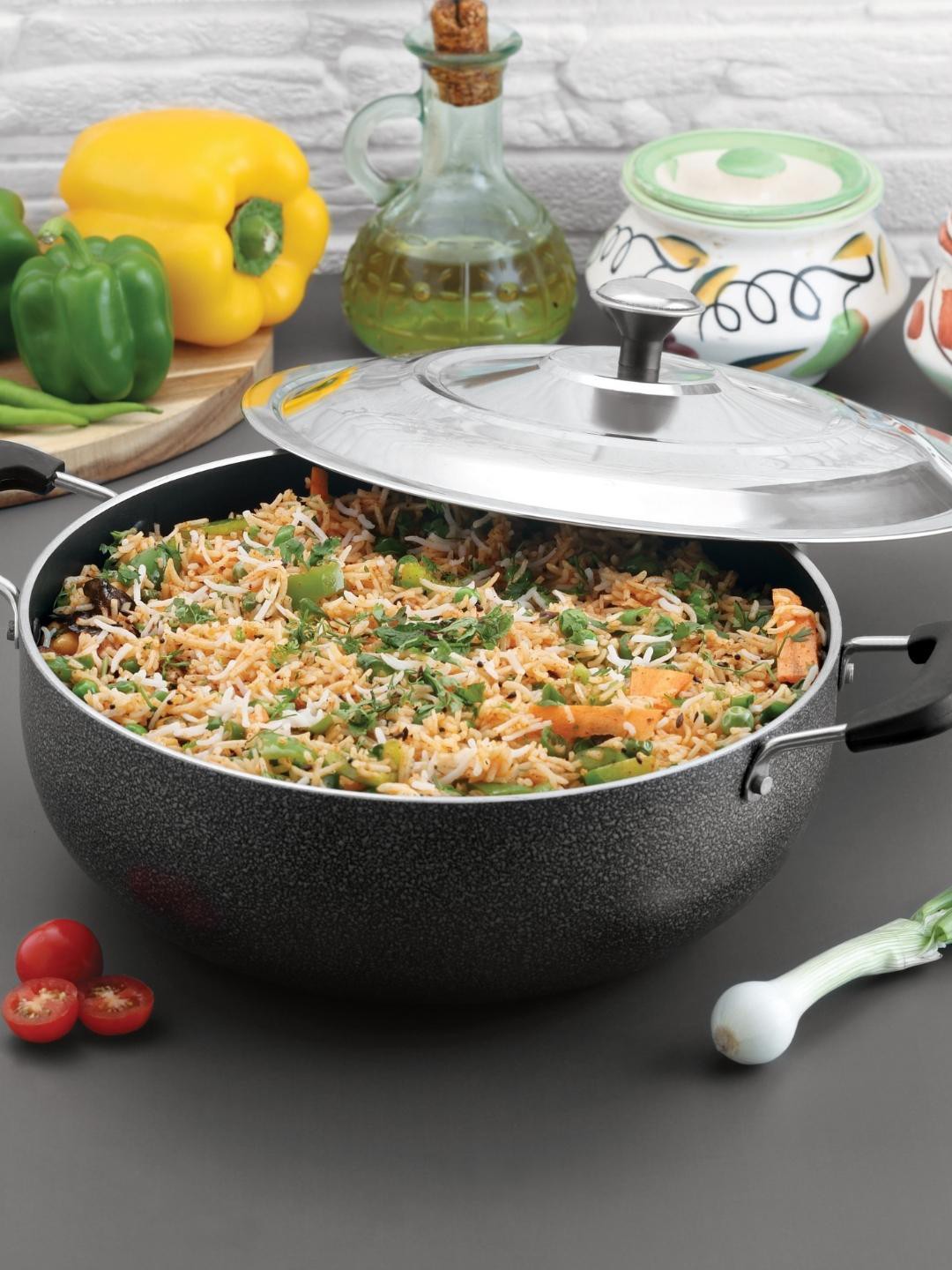 

MAGNUS Grey Solid Non-Stick Deep Kadhai With Stainless Steel Lid