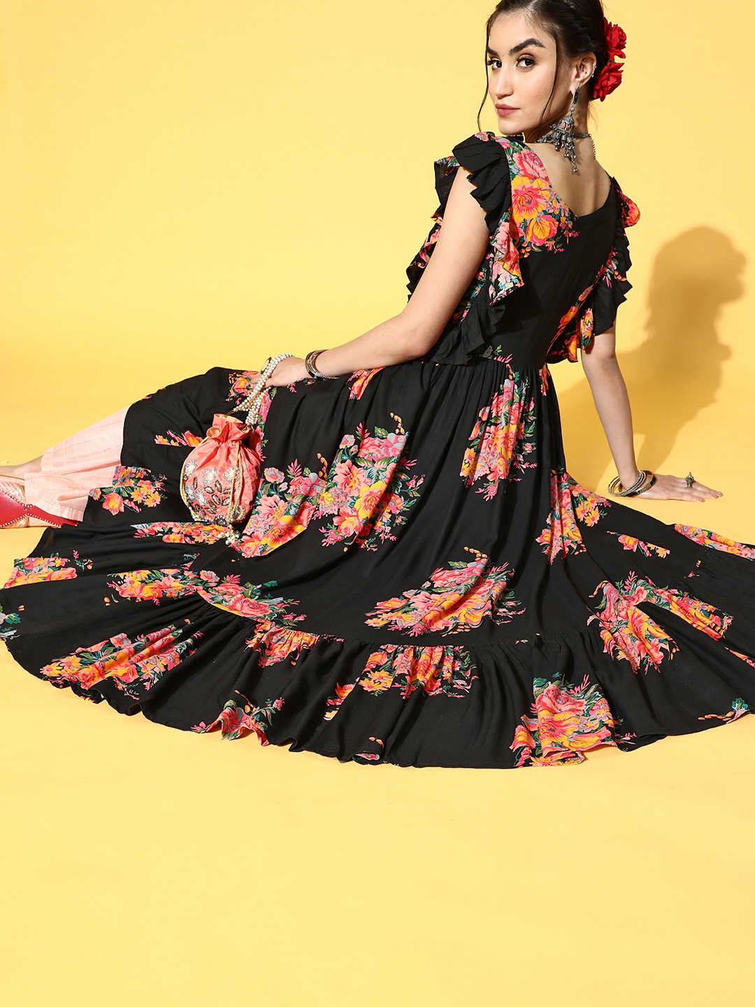 

kipek Women Black Floral Printed Tiered Anarkali Kurta