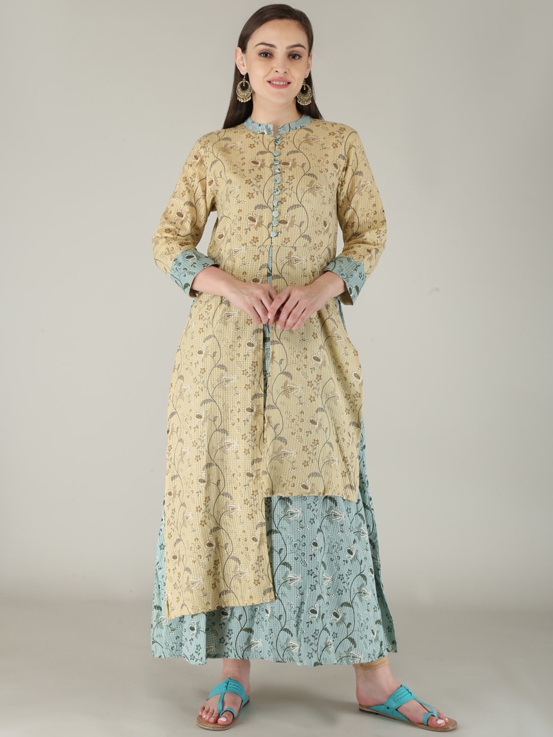 

KALINI Women Multicoloured Flared Sleeves Thread Work Kurta, Multi