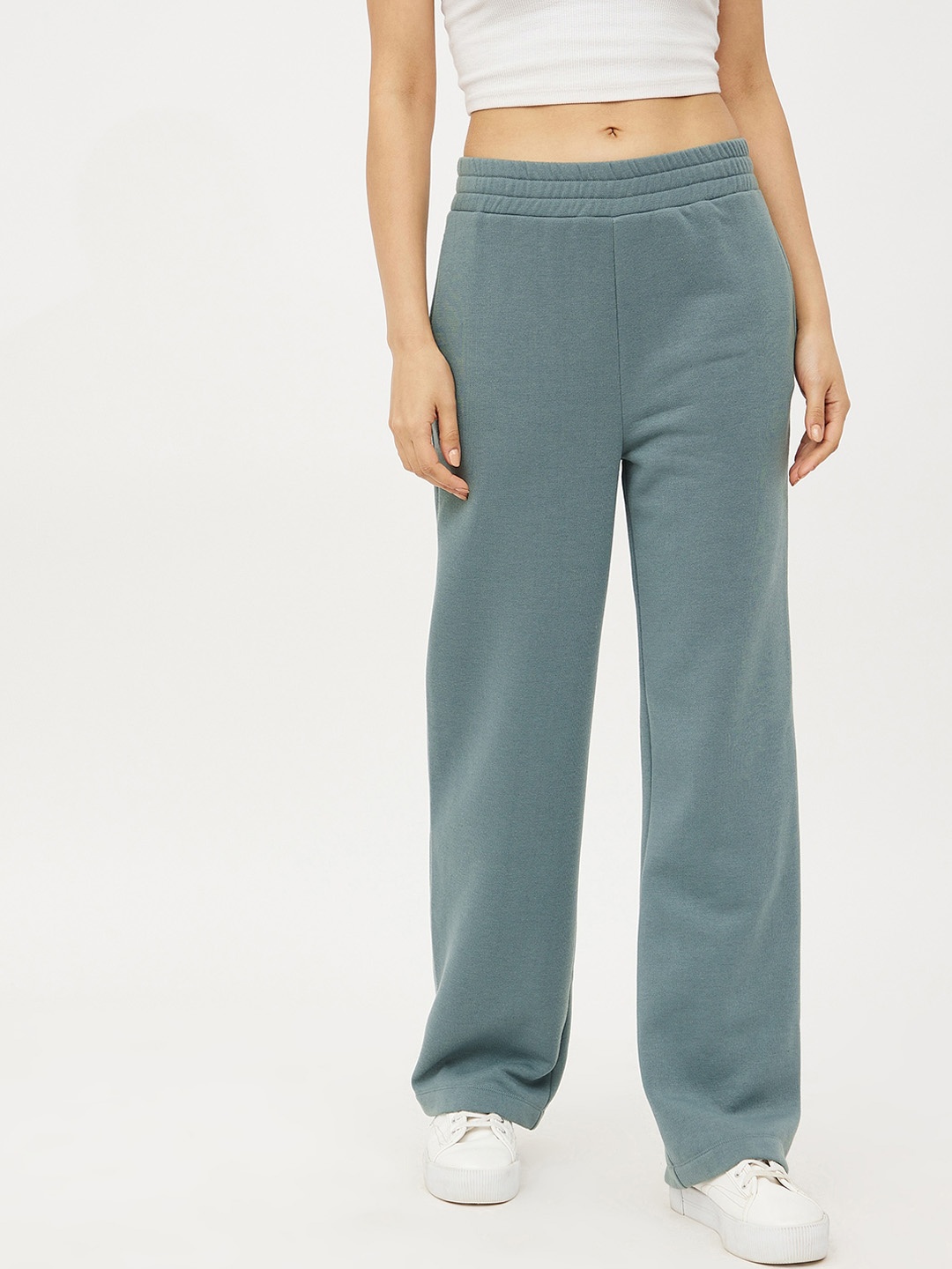 

Harpa Women Green Solid Track Pants