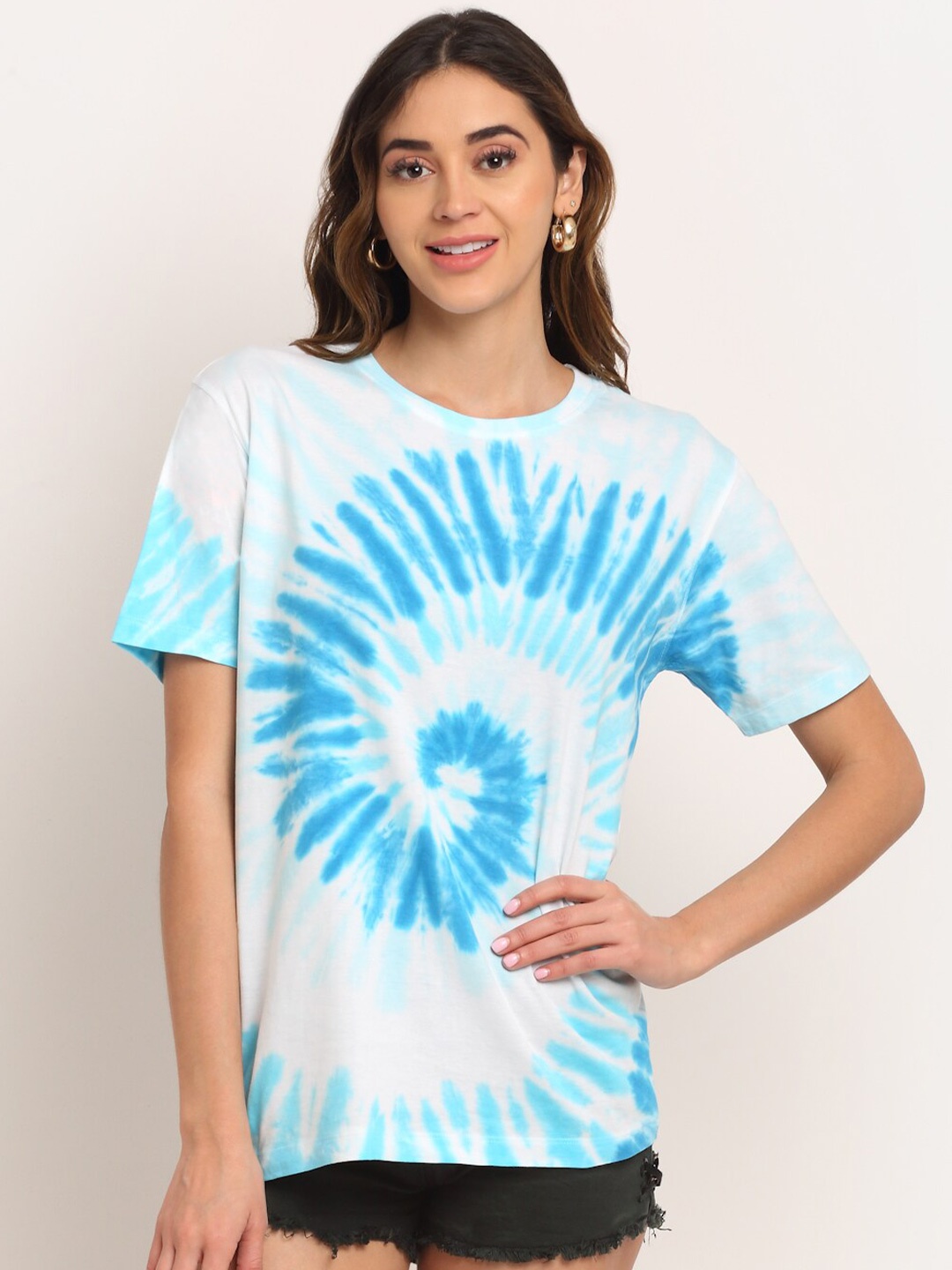 

Ennoble Women Blue & White Dyed T-shirt