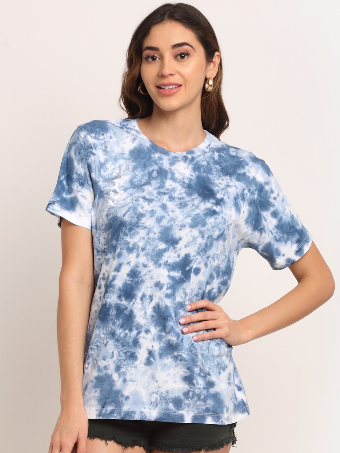 

Ennoble Women Blue & White Tie and Dye Dyed Loose T-shirt