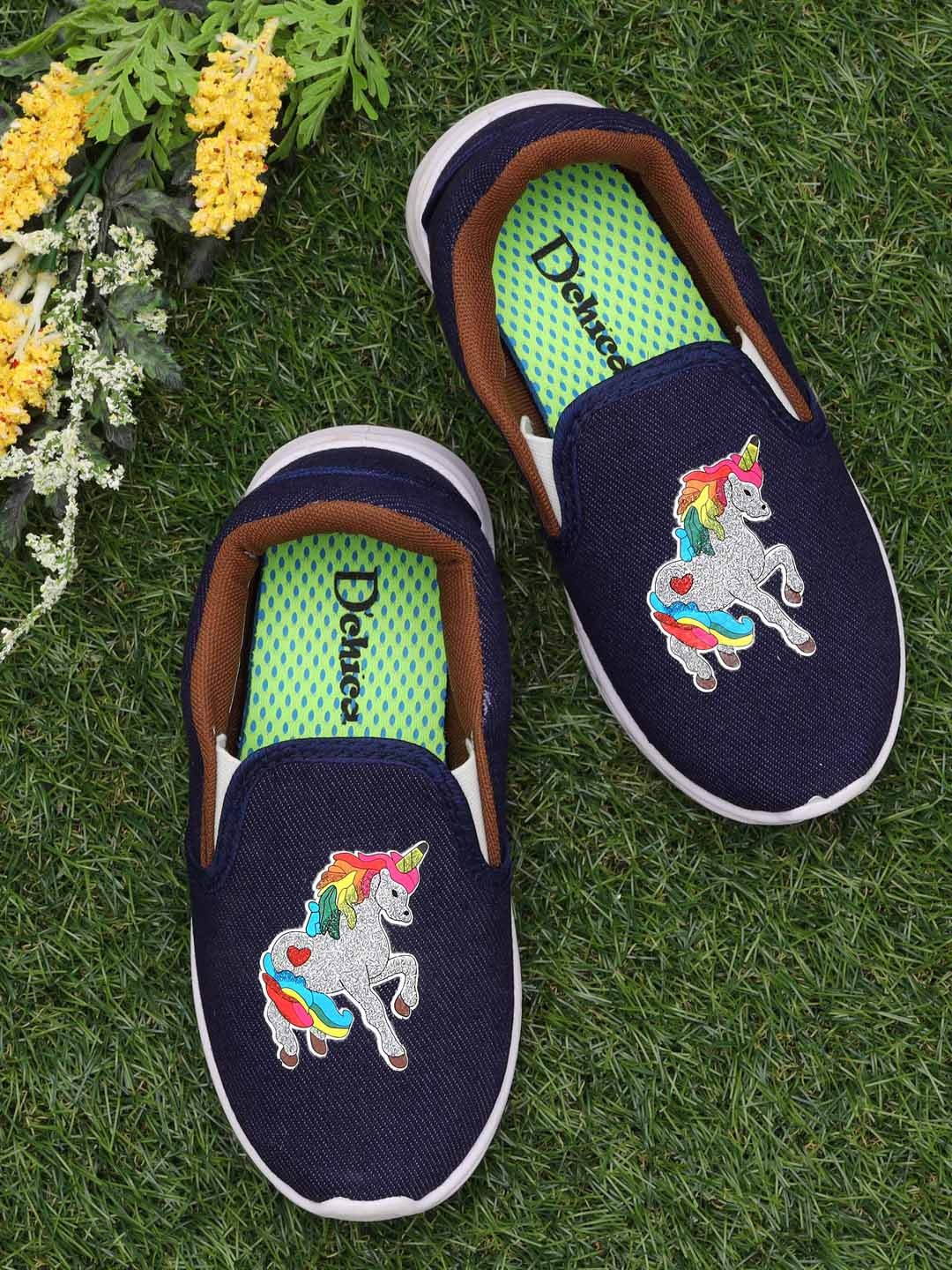 

DChica Girls Blue Printed Slip-On Sneakers