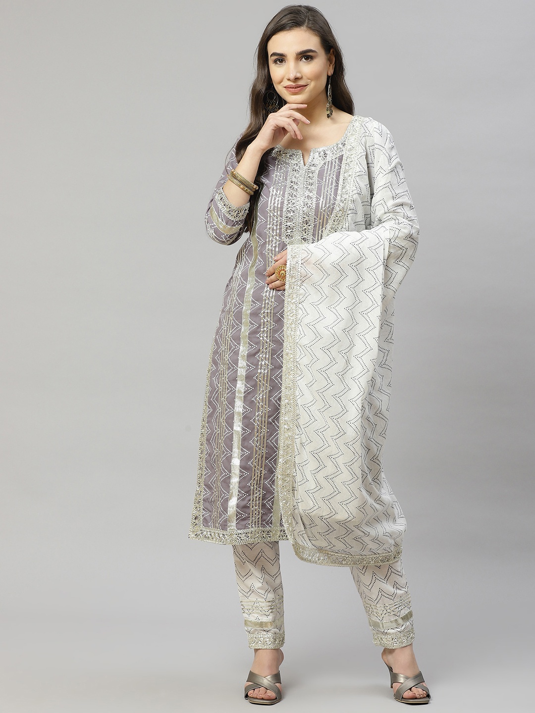 

HIGHLIGHT FASHION EXPORT Women Grey Printed Kurta with Trousers & With Dupatta