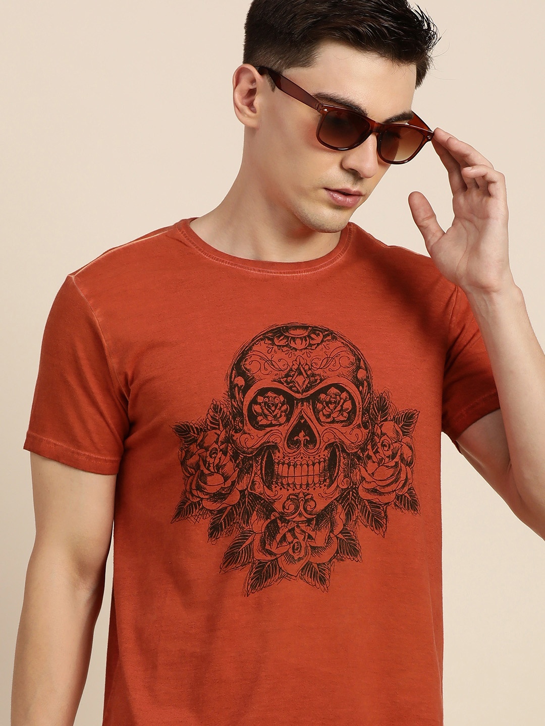 

Difference of Opinion Men Orange Pure Cotton Printed T-shirt