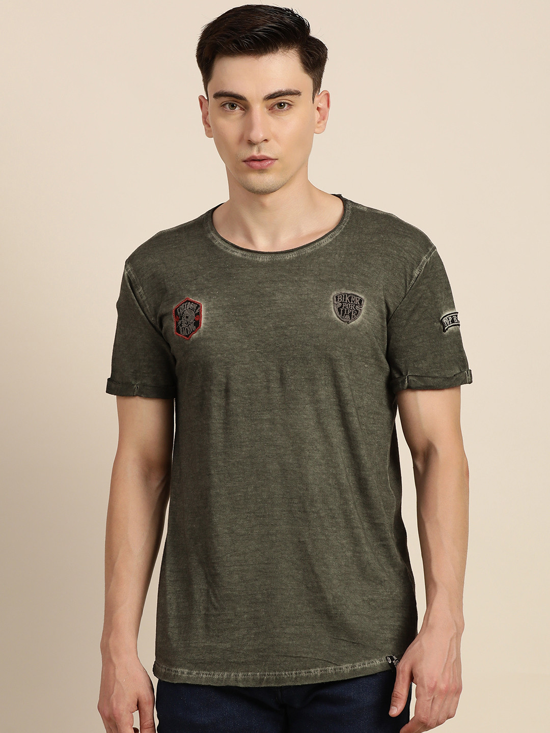 

Difference of Opinion Men Olive Green Pure Cotton Applique T-shirt