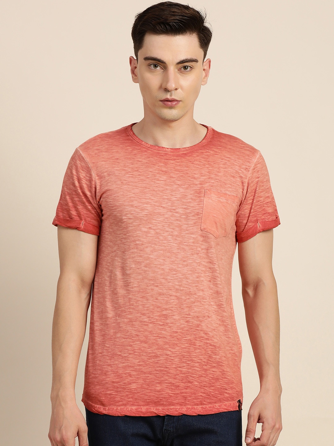 

Difference of Opinion Men Coral Orange Pure Cotton Slub & Dyed Effect T-shirt