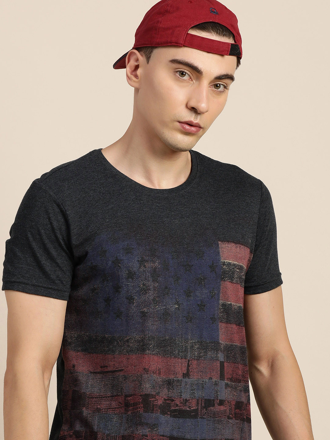 

Difference of Opinion Men Navy Blue & Red Pure Cotton Printed T-shirt