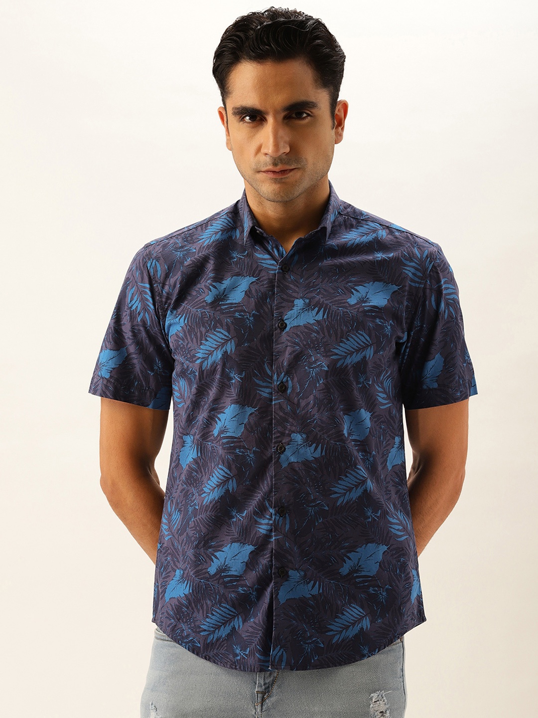 

Bene Kleed Men Blue Slim Fit Floral Printed Pure Cotton Casual Shirt