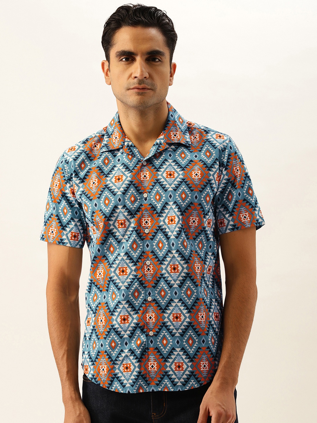 

Bene Kleed Men Blue & Red Slim Fit Printed Pure Cotton Casual Shirt