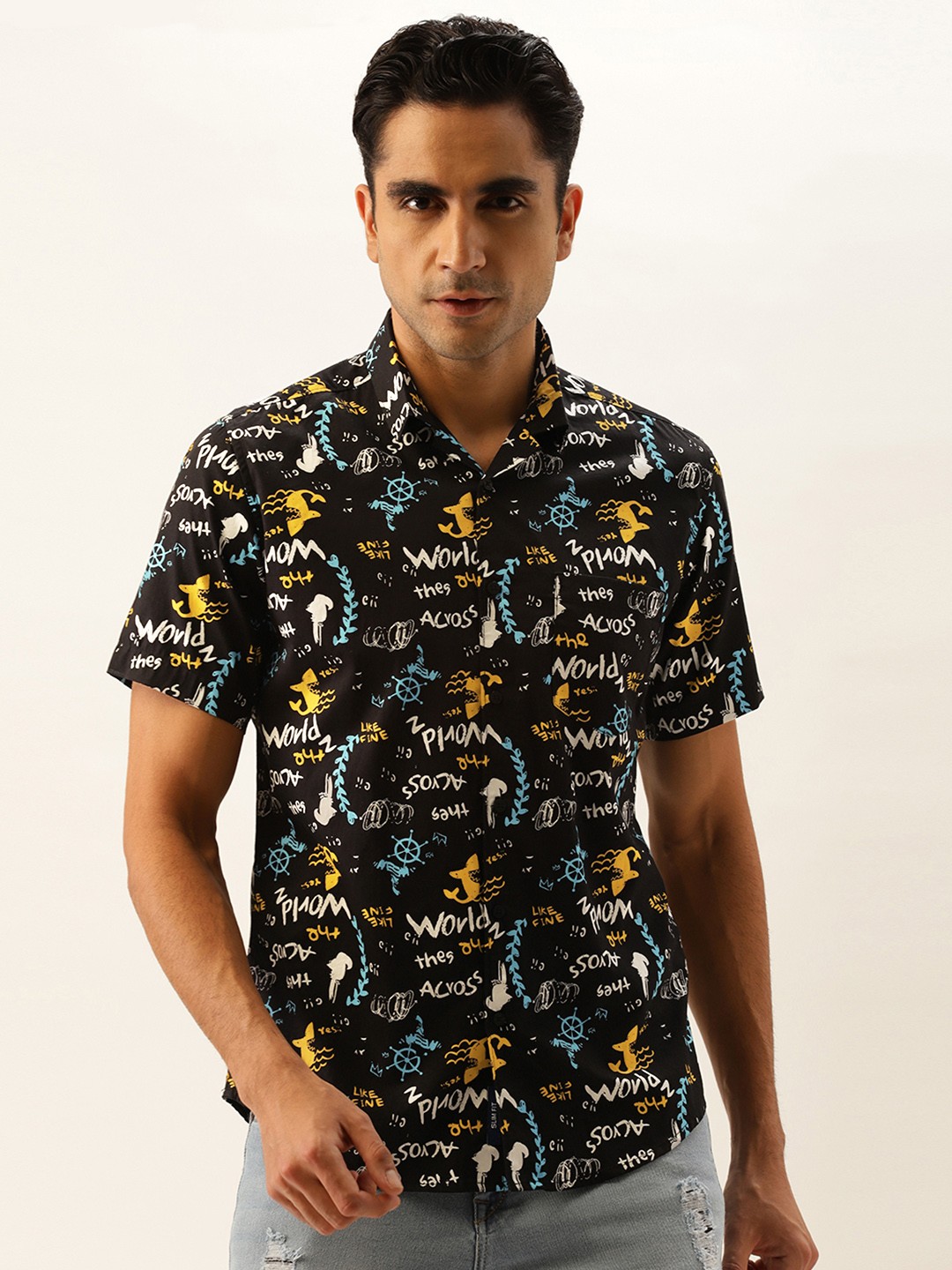 

Bene Kleed Men Black & White Slim Fit Printed Pure CottonCasual Shirt