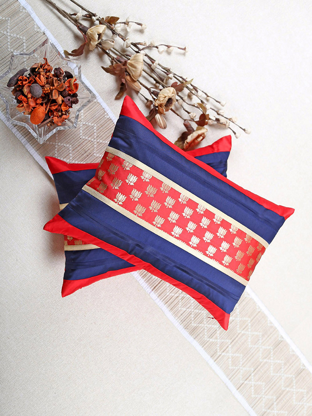 

ANS Set Of 2 Red & Blue Woven Design Brocade Rectangle Cushion Cover